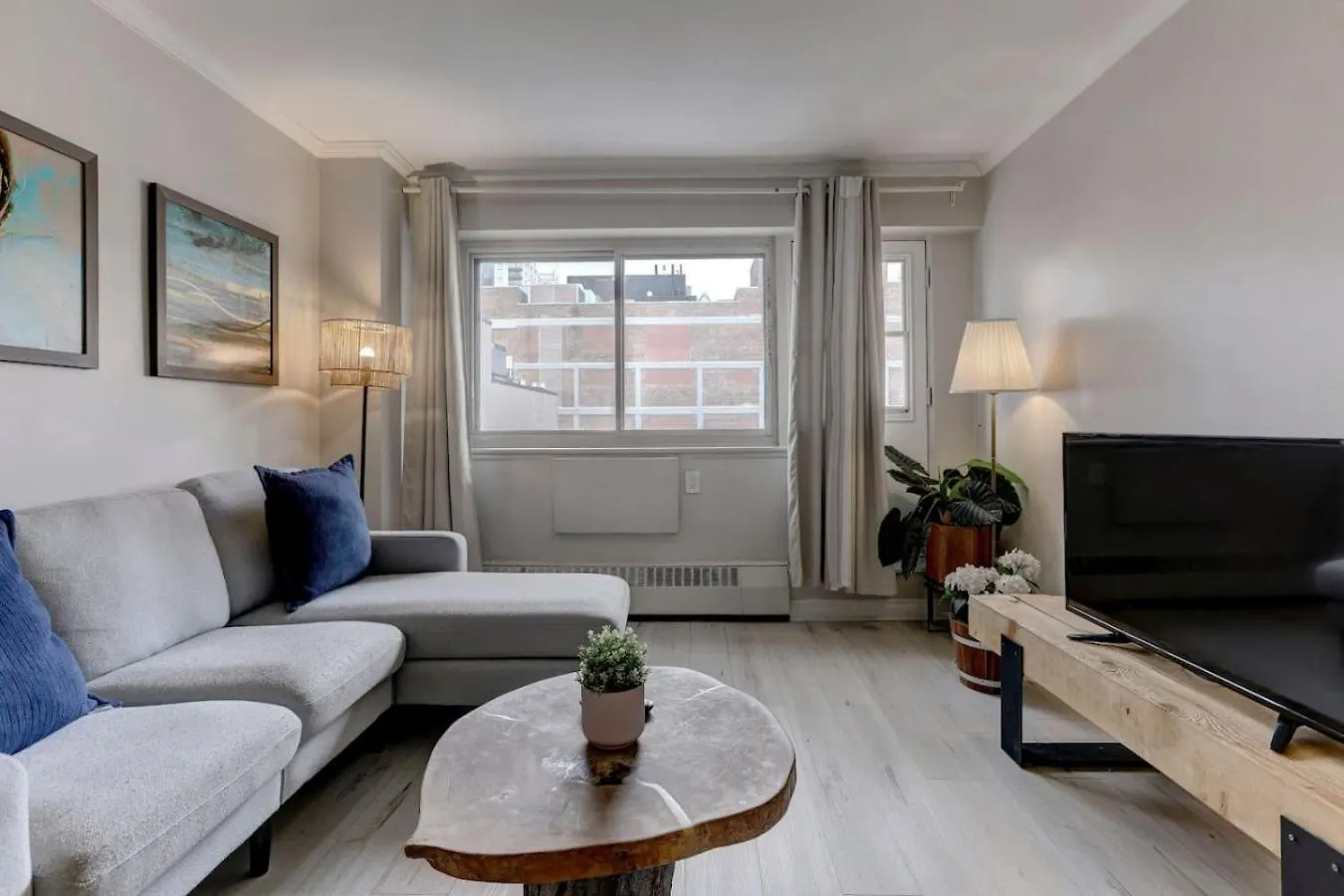 Cozy Condo In Heart Of Downtown Montréal 0*,